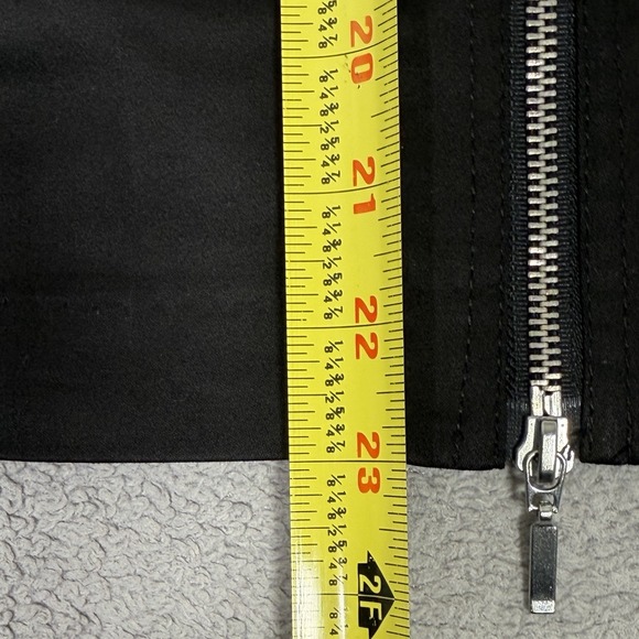 Dalia Collection Black Front Zip Pencil Skirt Size 8 Pockets Stretch Mod NWT - Picture 13 of 13